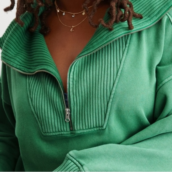 Aerie Women’s Down To Earth Quarter Zip in Green, Size small oversized - Picture 3 of 16